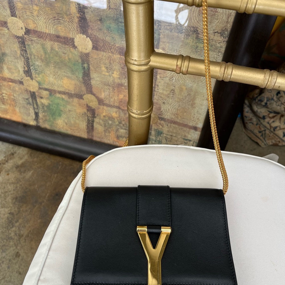 Yves Saint Laurent Black Bag. Gold Hardware. Crossbody Small. Vintage
